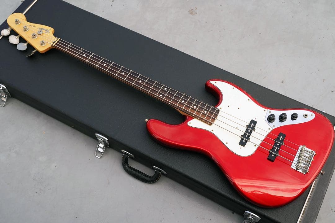 ベース Fender Japan Jazz Bass Candy Apple Red