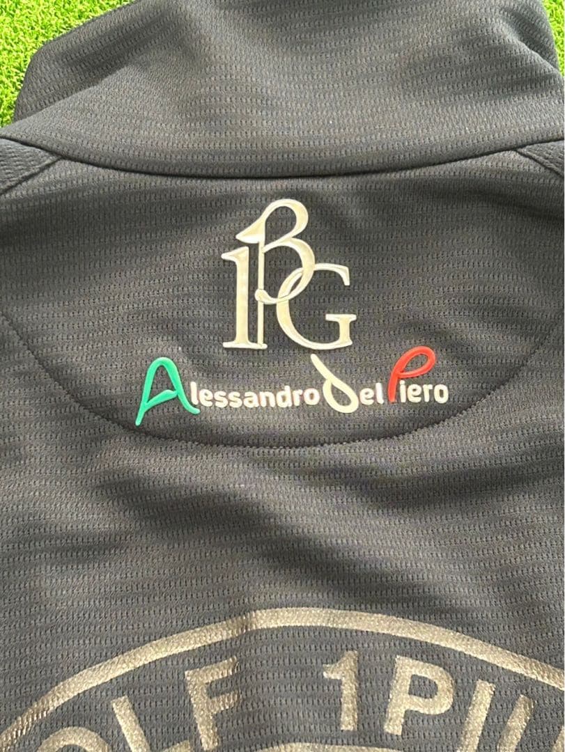 1piu1uguale3 ウノピュウ　ゴルフ　長袖　サイズ4