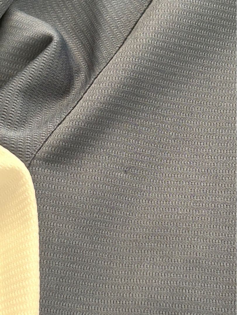 1piu1uguale3 ウノピュウ　ゴルフ　長袖　サイズ4