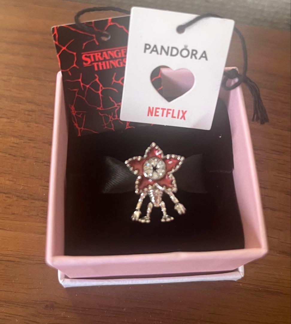 パンドラ　ストレンジャーシングスコラボ　デモゴルゴンチャーム