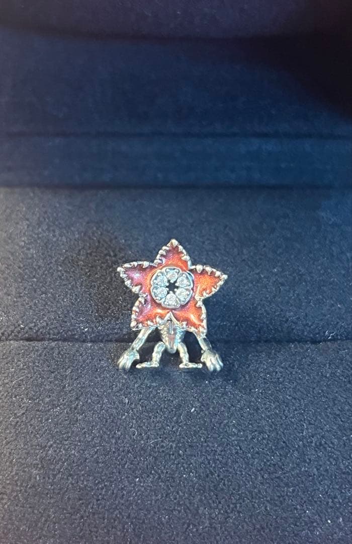 パンドラ　ストレンジャーシングスコラボ　デモゴルゴンチャーム