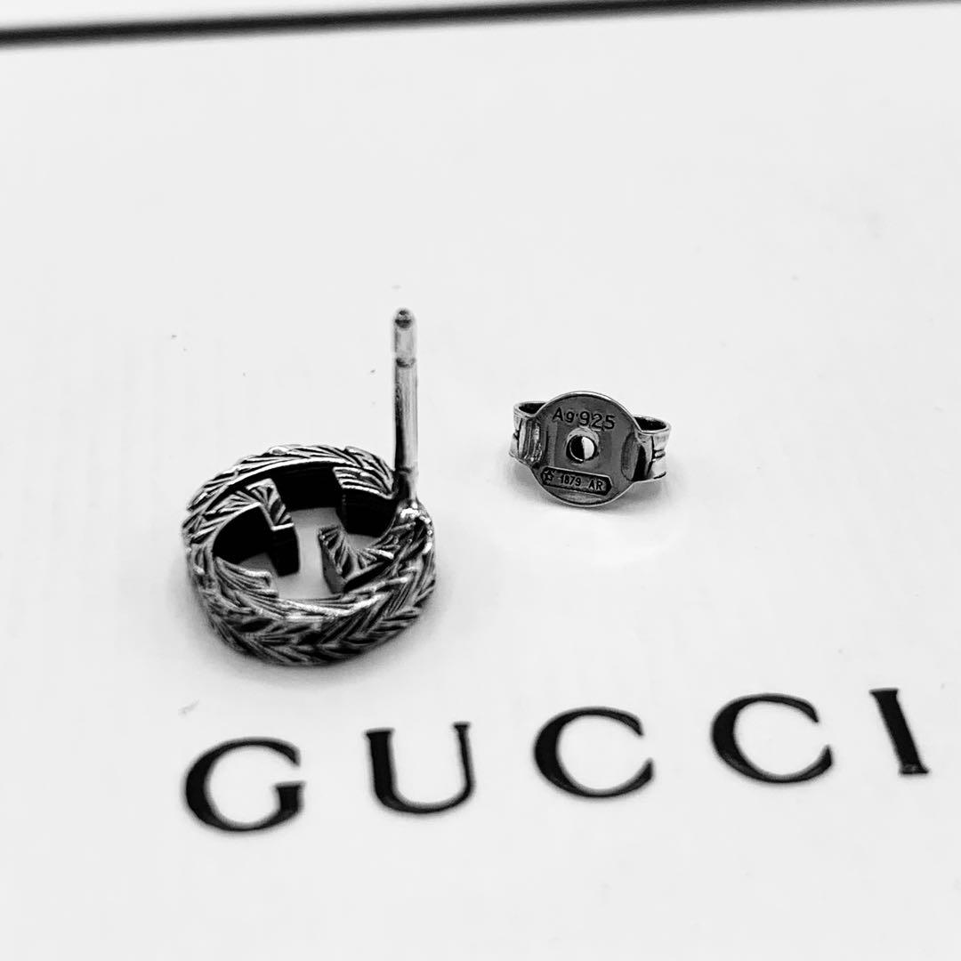 【超美品】GUCCI ピアス　インターロッキングG 燻　片耳　アラベスク