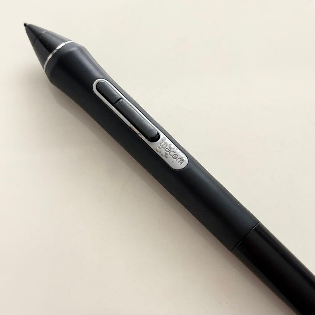 Wacom Intuos Pro Mサイズ PTH-660