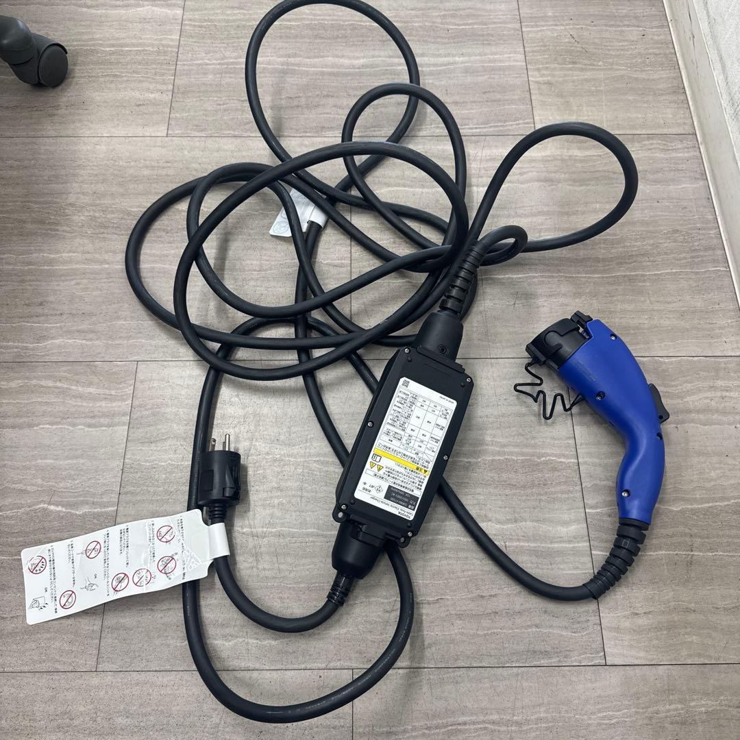 TOYOTA 電気自動車用充電ケーブル G9060-47500