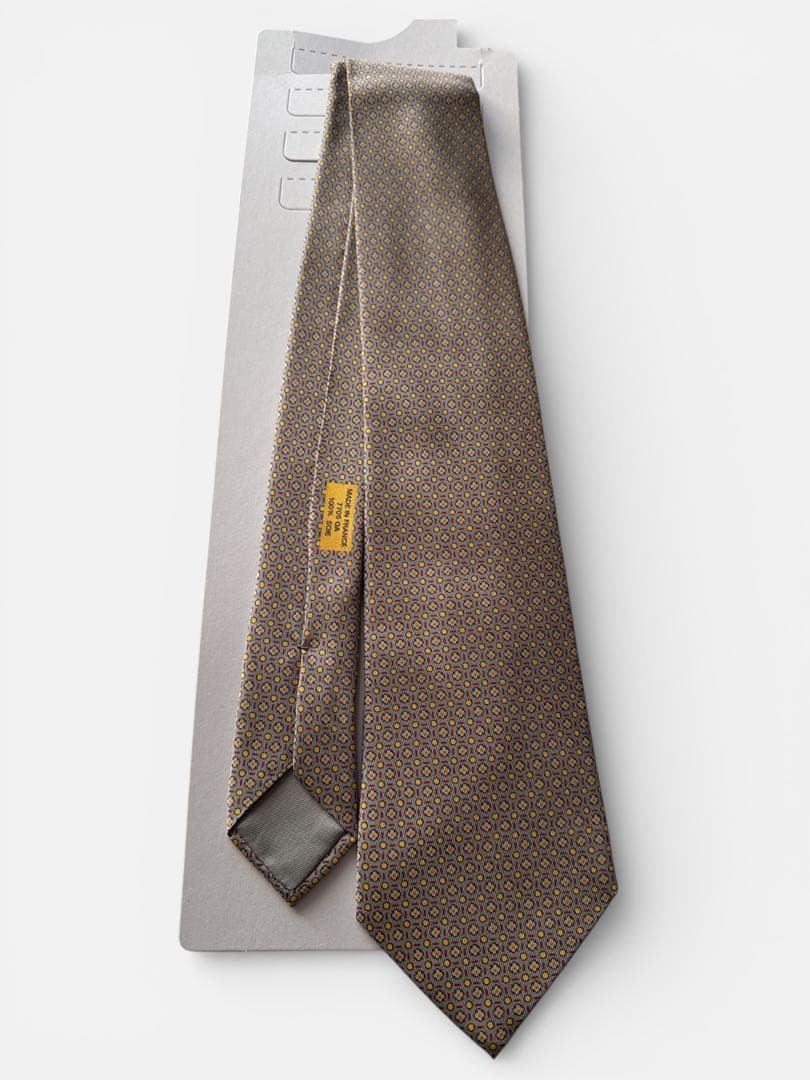 エルメス　エトゥープ　幾何学模様 100%シルク ネクタイ フランス製