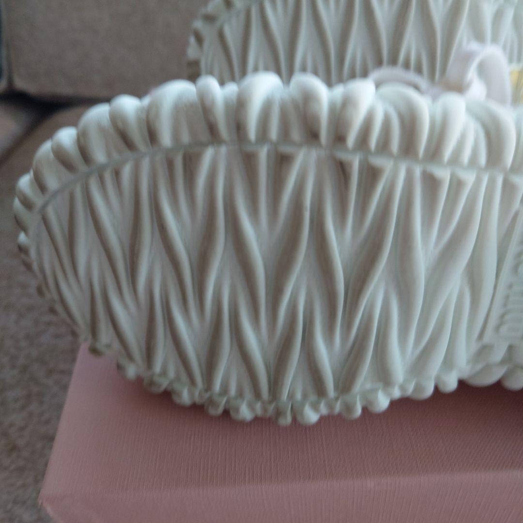 最終ミュウミュウ正規品美品　厚底スニーカーロゴつき　白