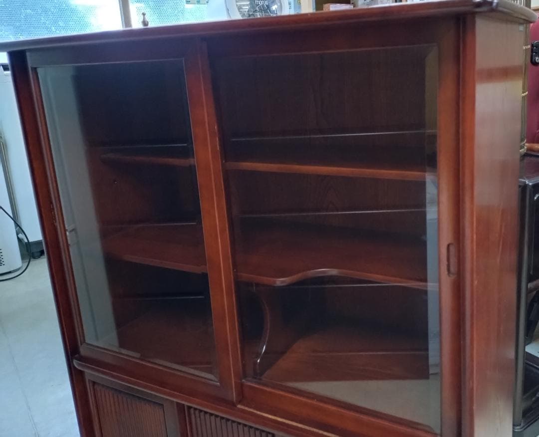 Y【昭和レトロ】アンティーク！サイズ感も絶妙！カリモク 茶箪笥 食器棚 水屋