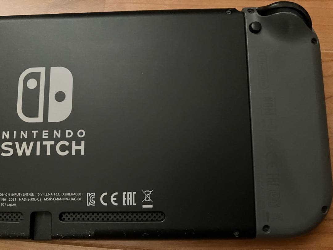 Nintendo Switch 本体 + ケース + 充電器