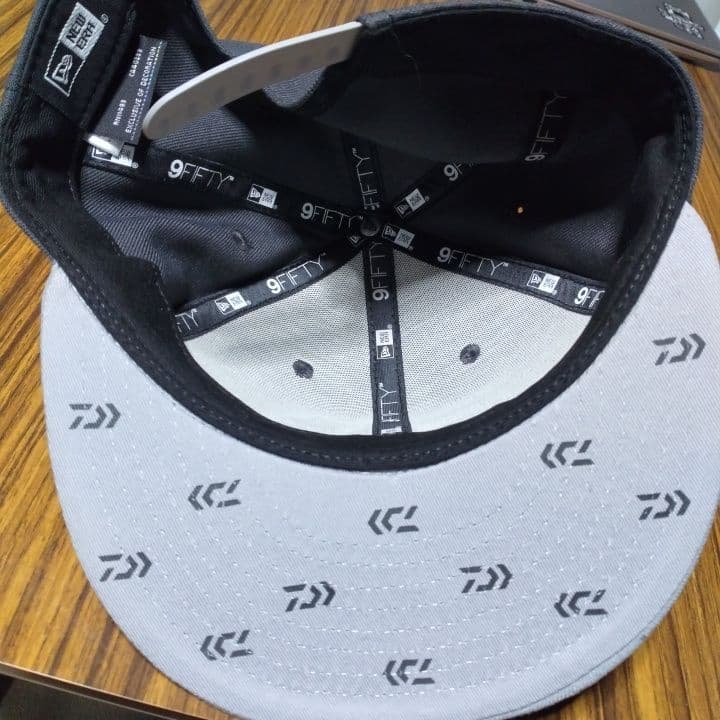Daiwa 9FIFTY スナップバックキャップ