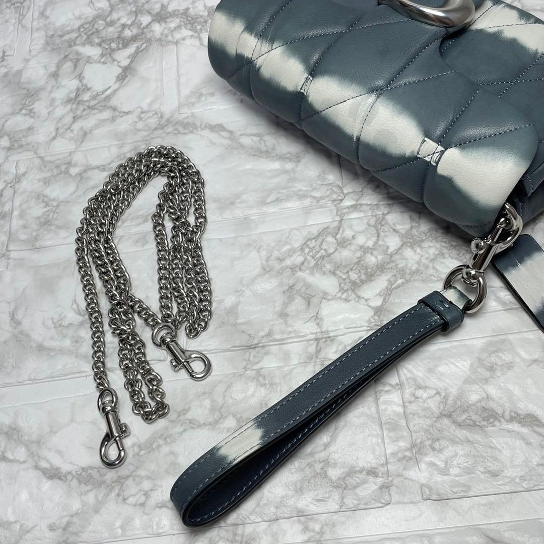 ★ コーチ タビー キルティング　タイダイプリント ショルダーバッグ　チェーン