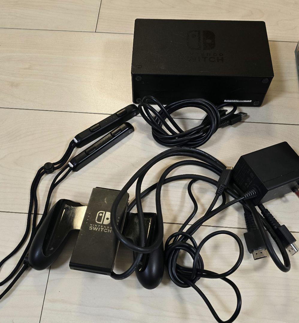 Nintendo Switch 本体 青/黄 ジョイコン付き　(箱無し)