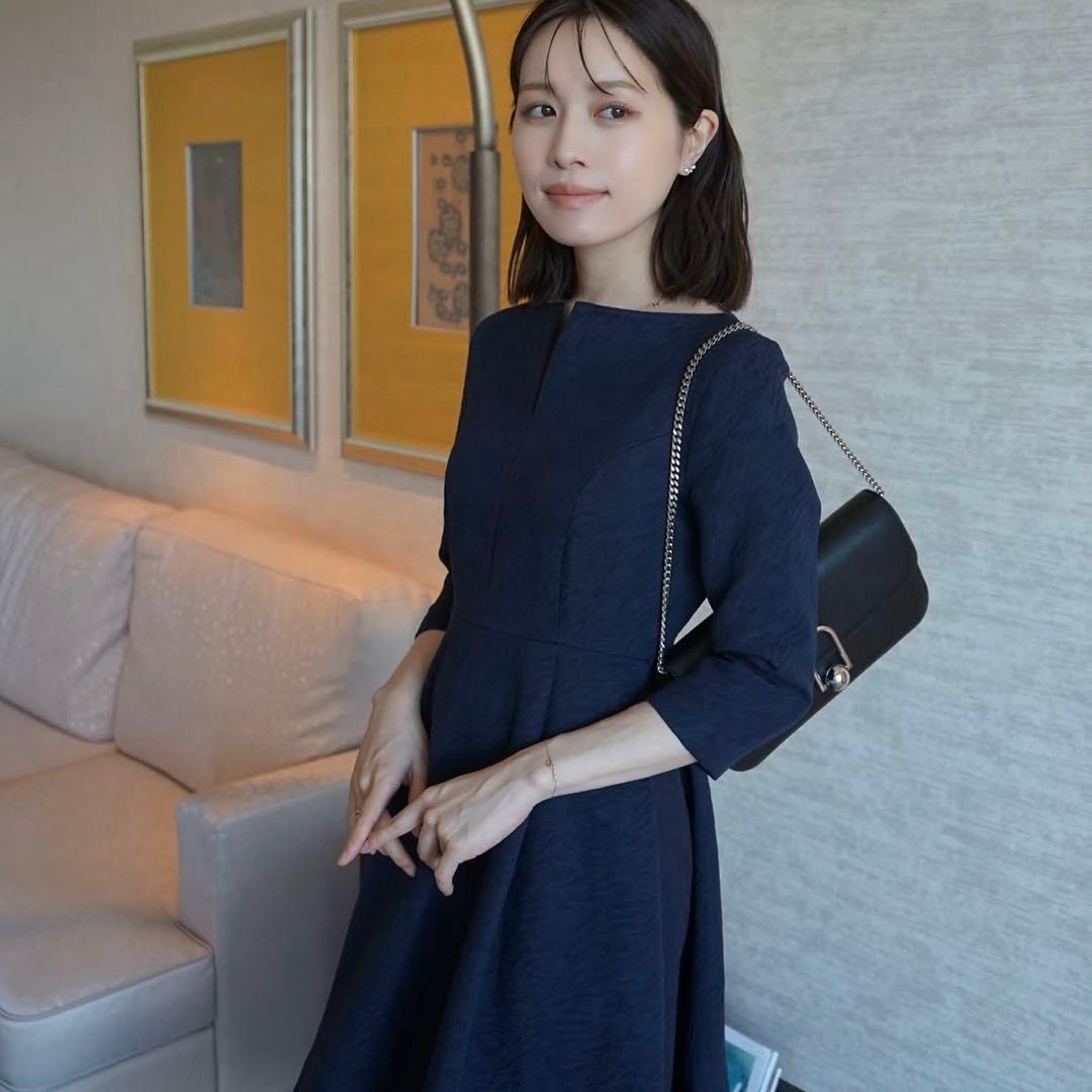 ローブブラン　新品　Keyneck Jacquard Dress M ネイビー
