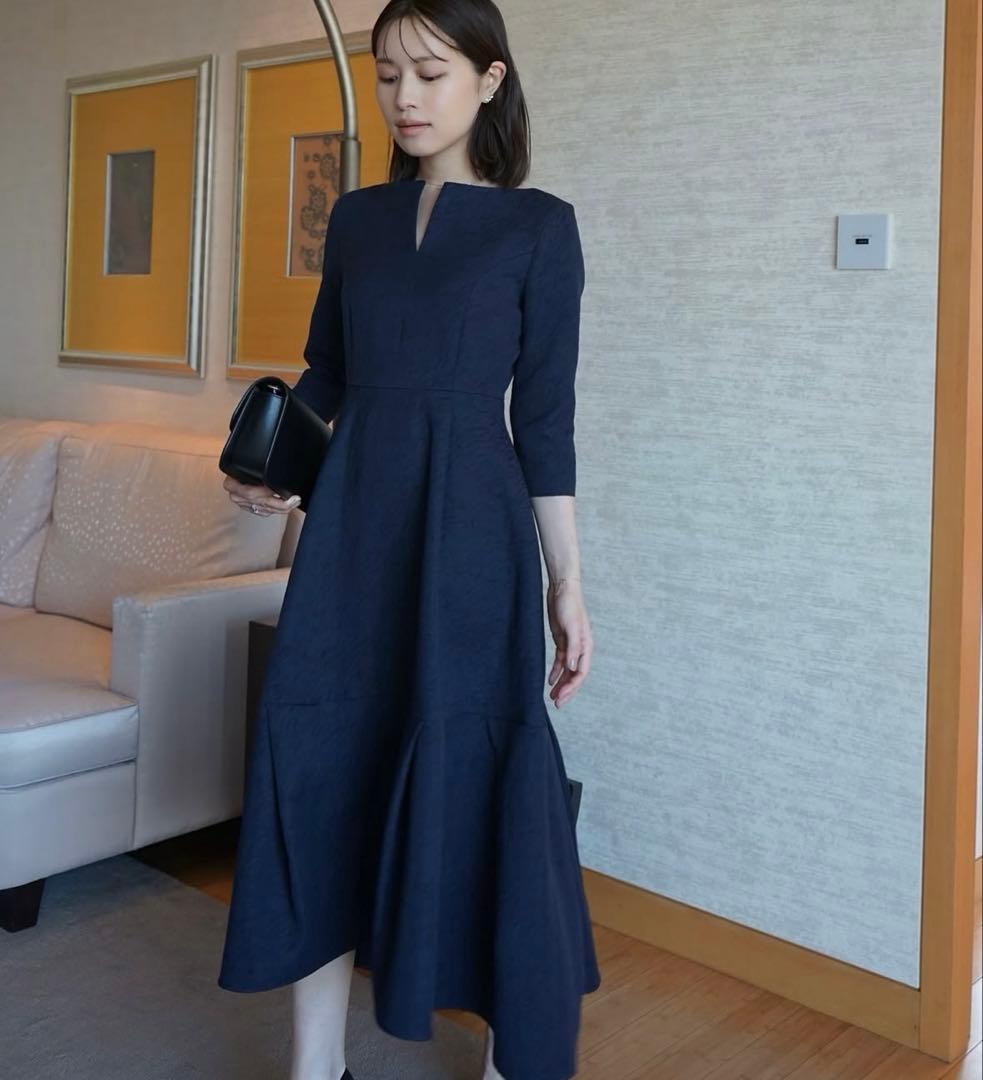 ローブブラン　新品　Keyneck Jacquard Dress M ネイビー