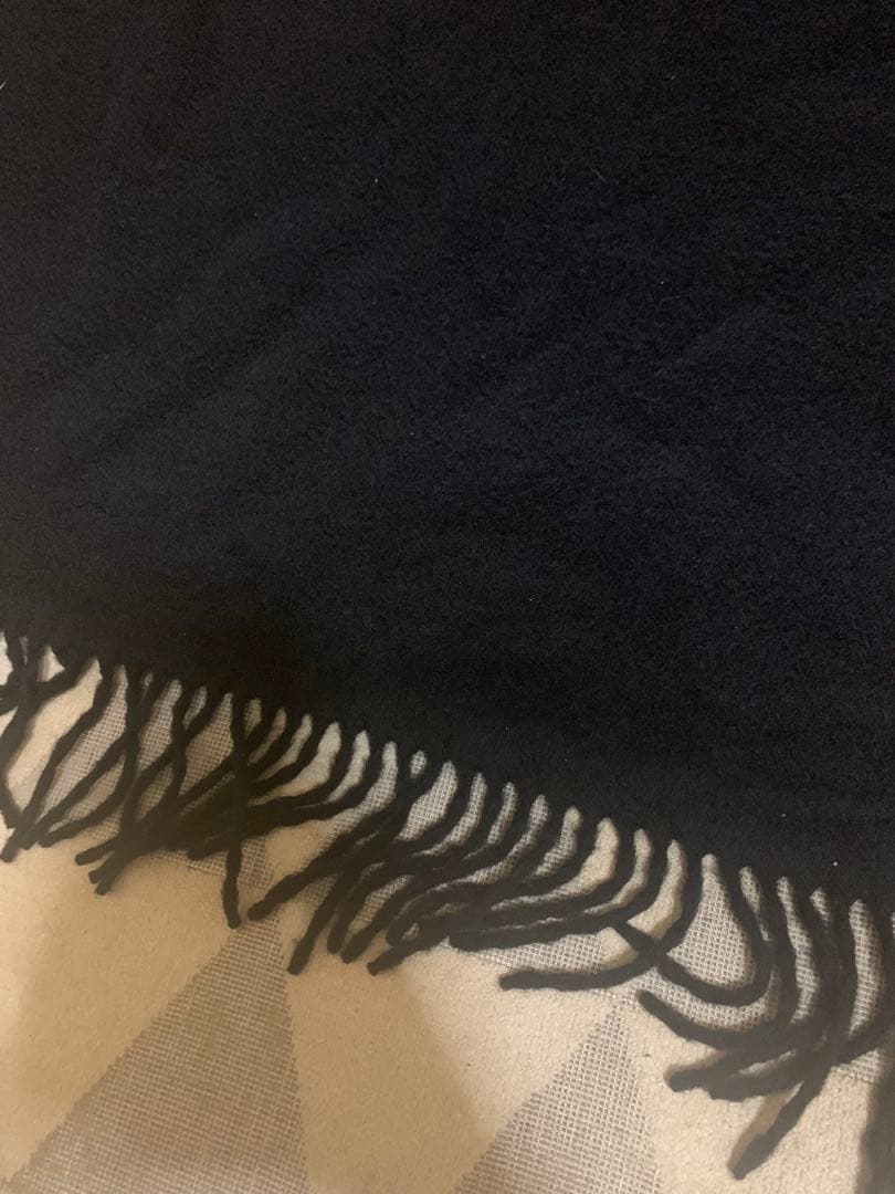 Yves Saint Laurent カシミヤストール 黒。超大判。希少。