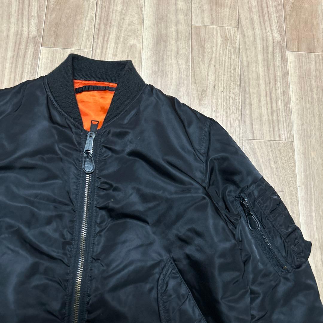 old AVIREX MA-1 フライトジャケット　ブラック　黒　古着