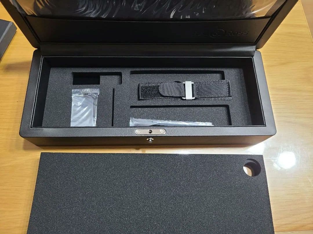 【限定値下げ　付属品欠品無し】Bell & Ross BR03 GREY LUM