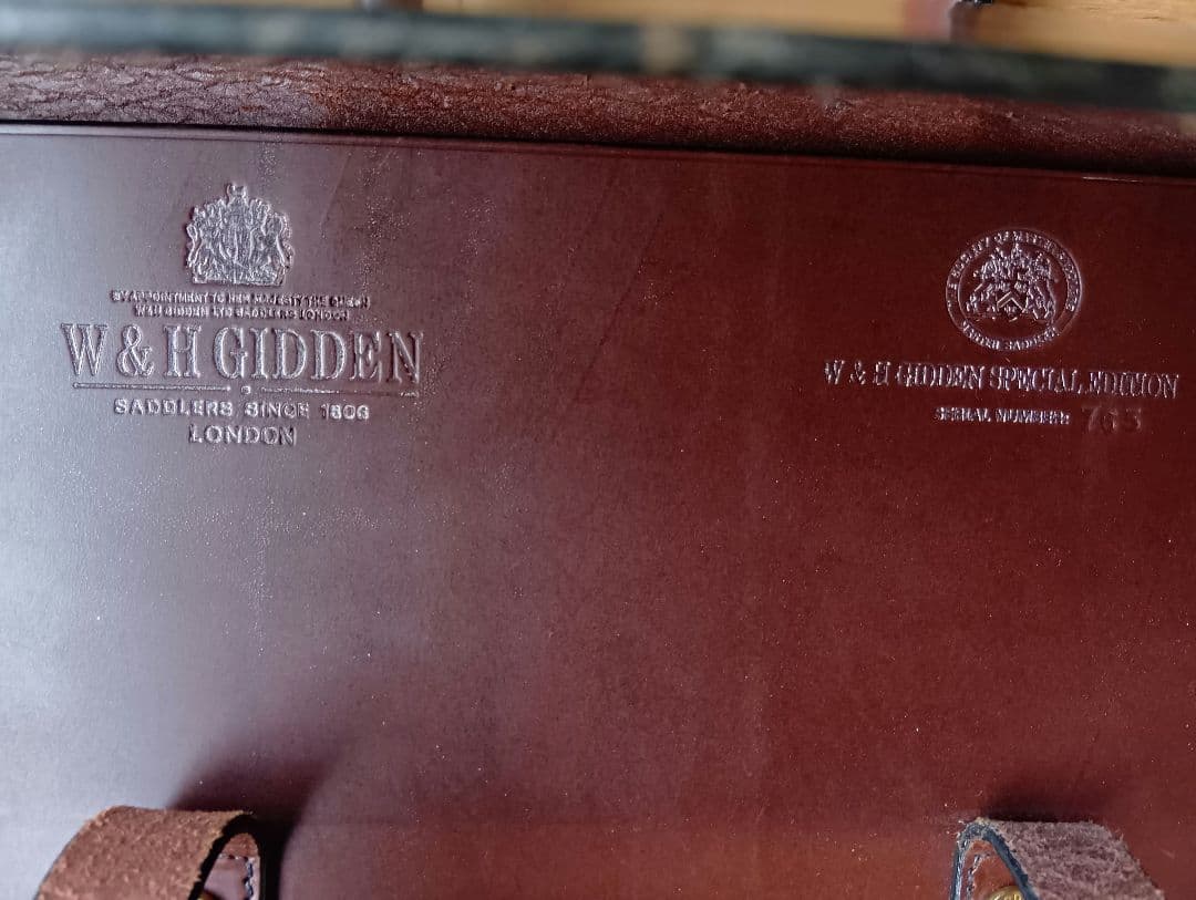 ホ*ジ様 W＆H GIDDEN ギデン ミュージックケース ブライドルレザー