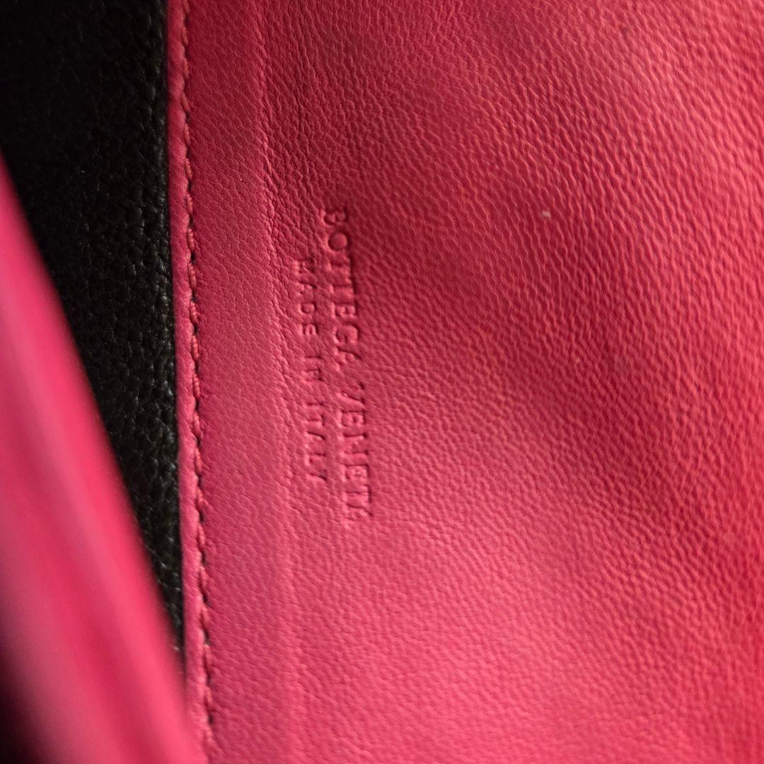 Bottega Veneta 赤 編み込み長財布