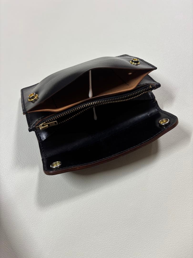 トラッカーウォレット　コードバン ゴールド42TALONジップ　ボタン留め　茶芯