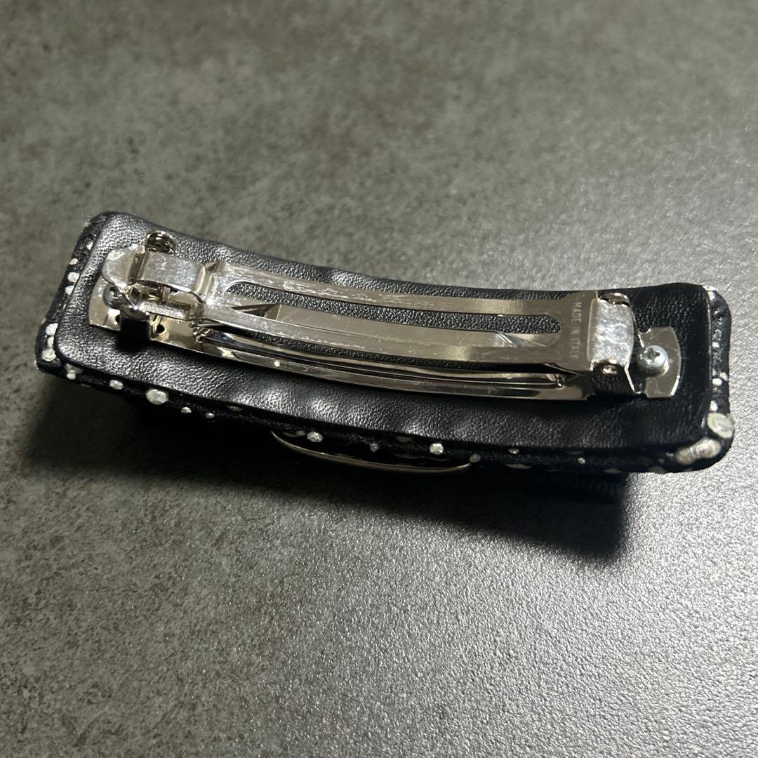 フェラガモ　Ferragamo バレッタ　ドットデザイン 黒シルバー