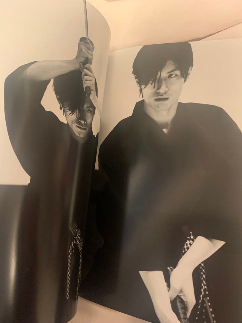 ブラッディ・マンデイ 全巻⭐︎新品未開封⭐︎美品⭐︎ 三浦春馬/日本製•ブックレット付