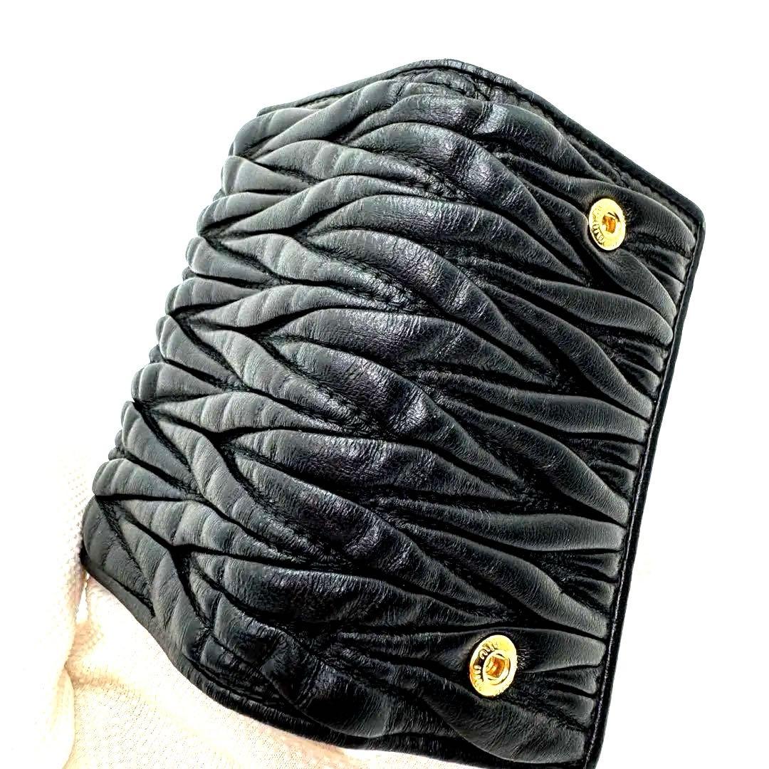 【未使用級】ミュウミュウ　キーケース　マテラッセ　6連キーケース　レザー