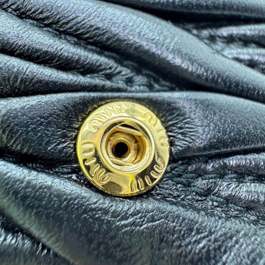 【未使用級】ミュウミュウ　キーケース　マテラッセ　6連キーケース　レザー