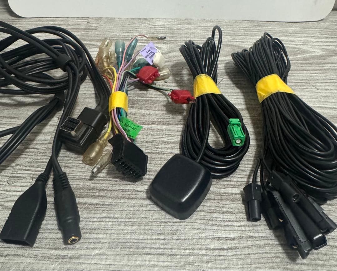 カロッツェリアサイバーナビ　AVIC-ZH0007