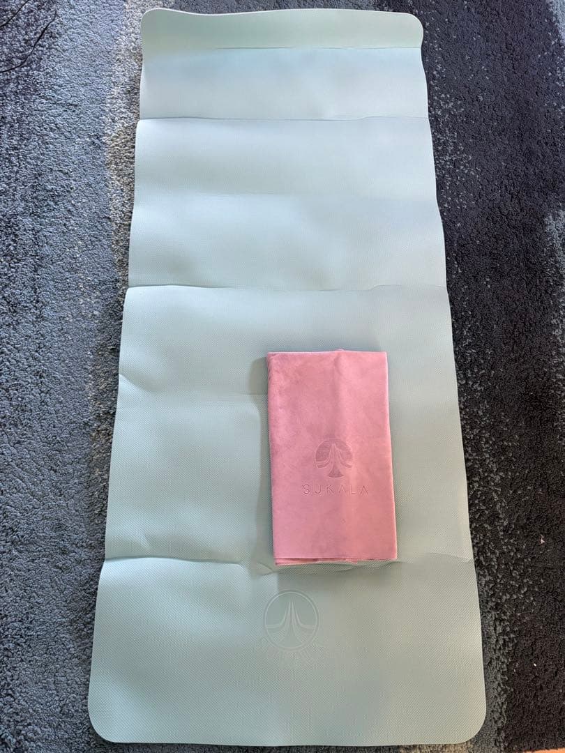 ⭐︎ホットヨガスタジオLAVA⭐︎SUKALA 薄型ヨガマット、ヨガラグ2点セット