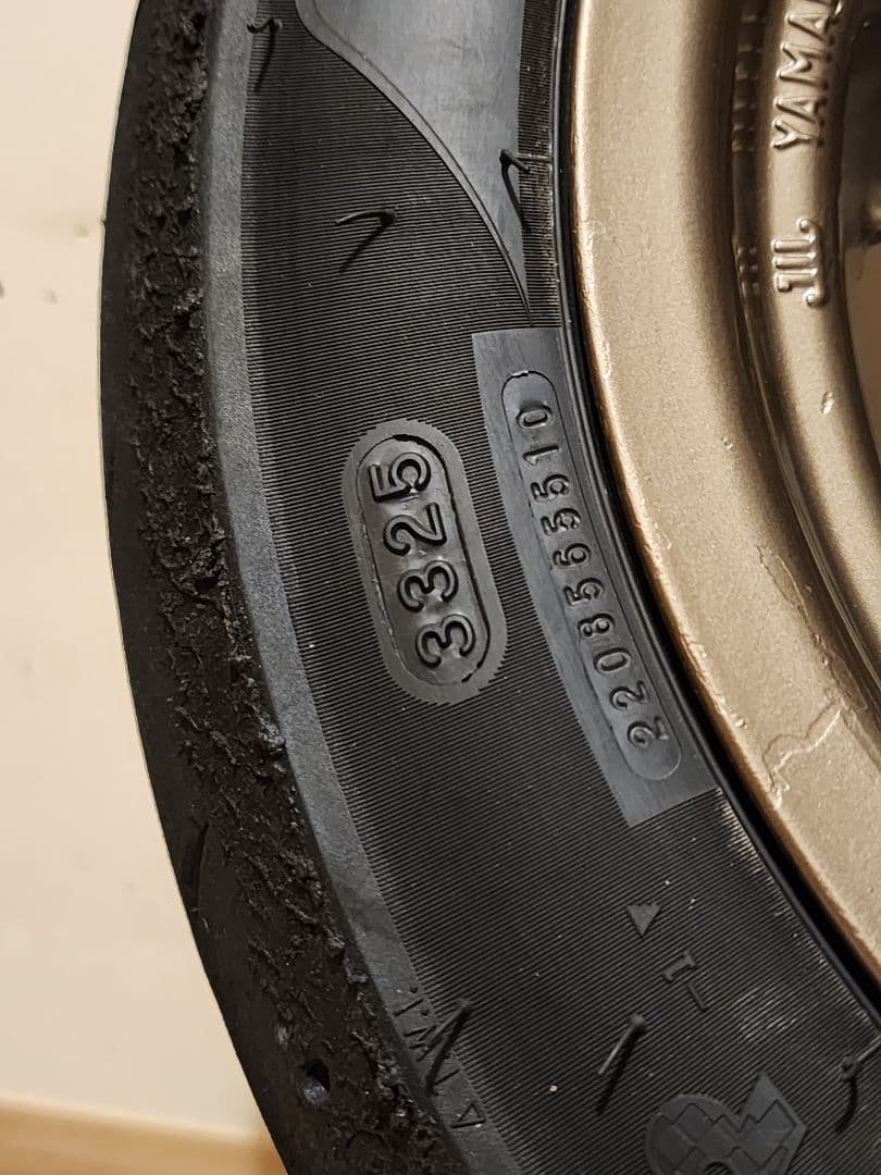 シグナス3型 台湾 SE44J 前後ホイール タイヤCST 25年製 バリ溝付き