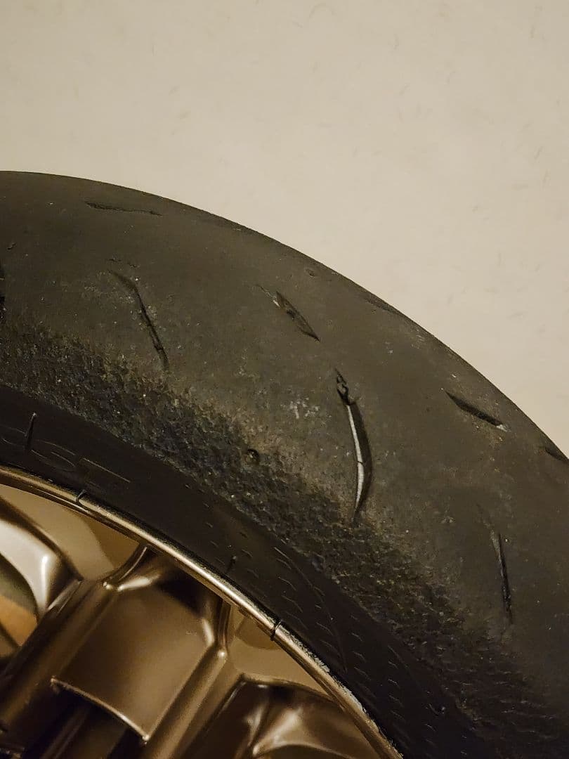 シグナス3型 台湾 SE44J 前後ホイール タイヤCST 25年製 バリ溝付き