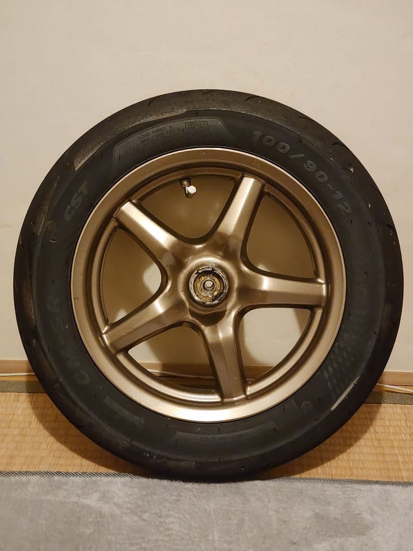 シグナス3型 台湾 SE44J 前後ホイール タイヤCST 25年製 バリ溝付き