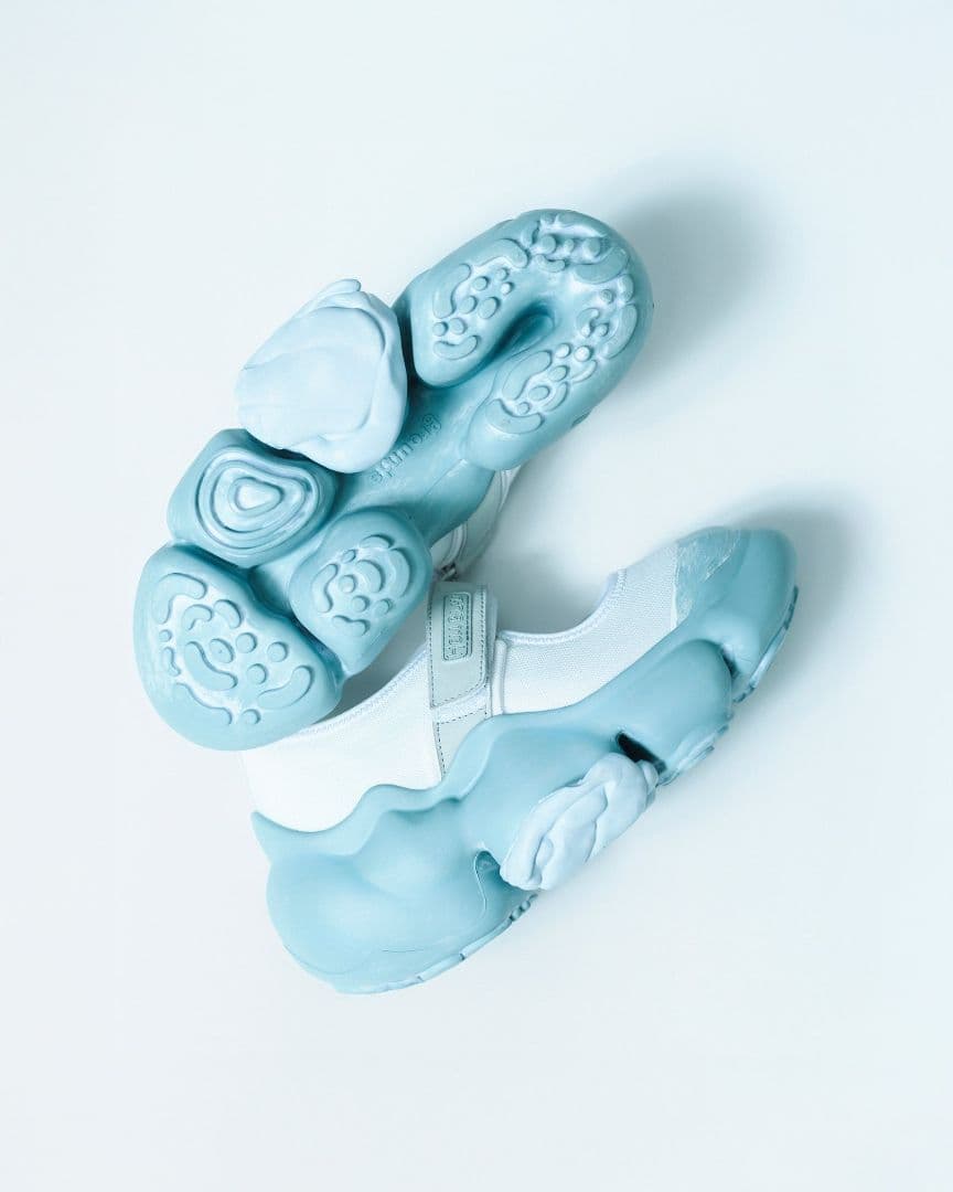 25,5cm　MOOPIE×HELL BLAU（WHITE/ICE PAINT）