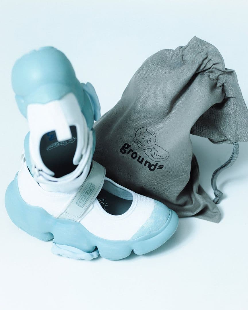 25,5cm　MOOPIE×HELL BLAU（WHITE/ICE PAINT）