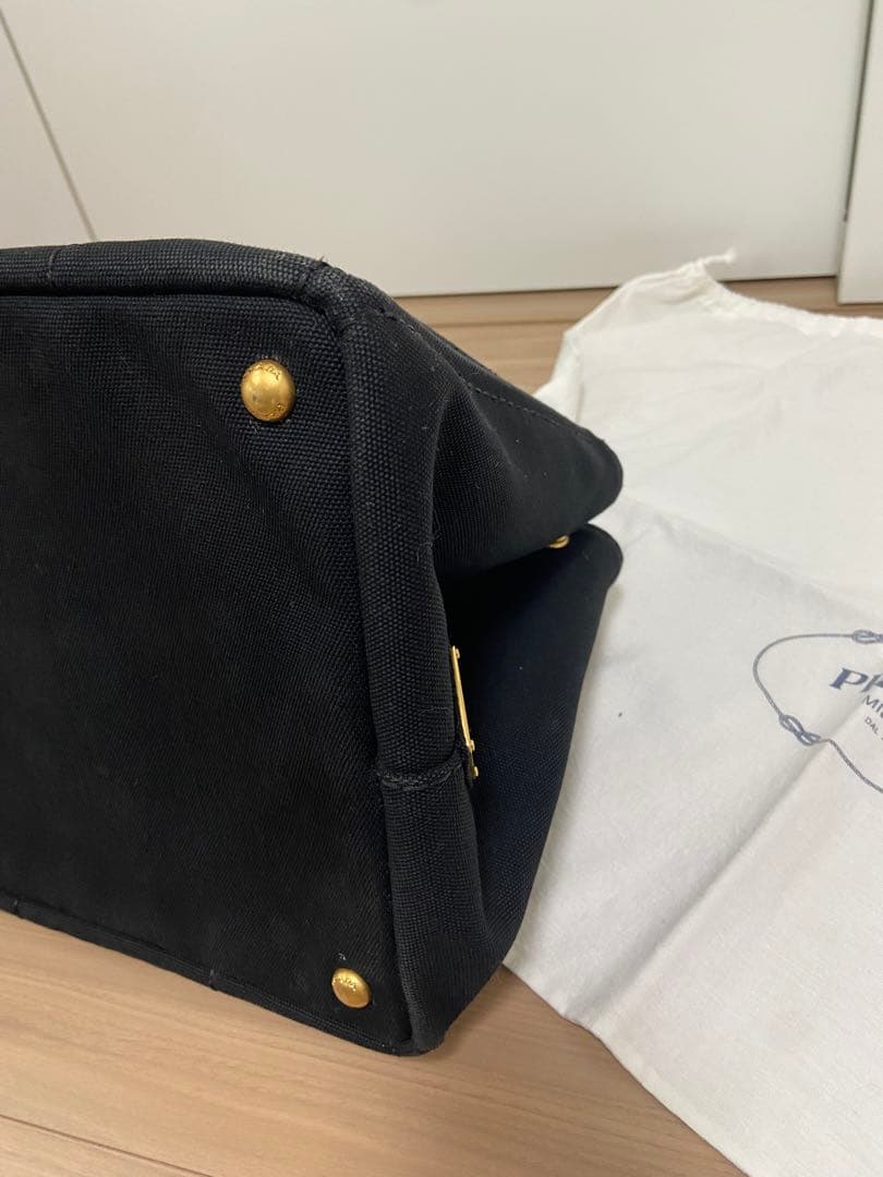 プラダ　カパナM