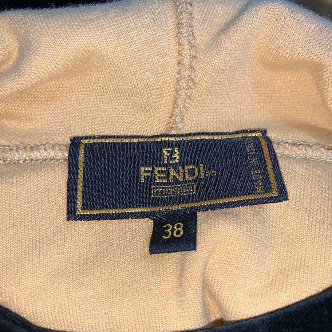 FENDIフェンディロゴベロアフードパーカーワンピース黒ベージュトップス　38