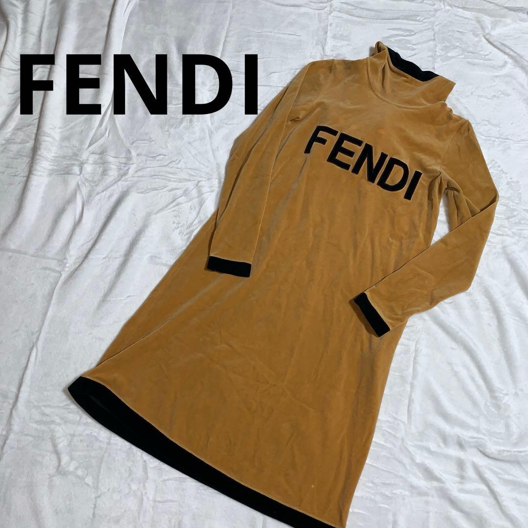 FENDIフェンディロゴベロアフードパーカーワンピース黒ベージュトップス　38