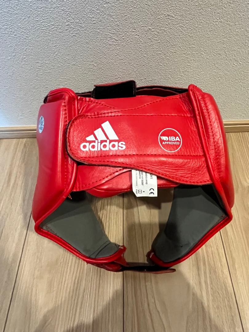 ［週末セール］adidas 赤 ヘッドギア IBA承認 HA631
