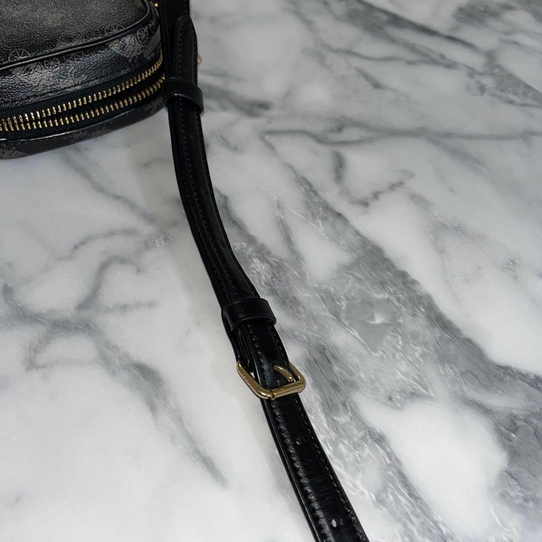 COACH ブラック ショルダーバッグ　コーチ