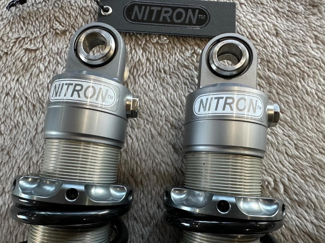 ナイトロン NITRON TWIN R1 W800 19-適合 元箱あり