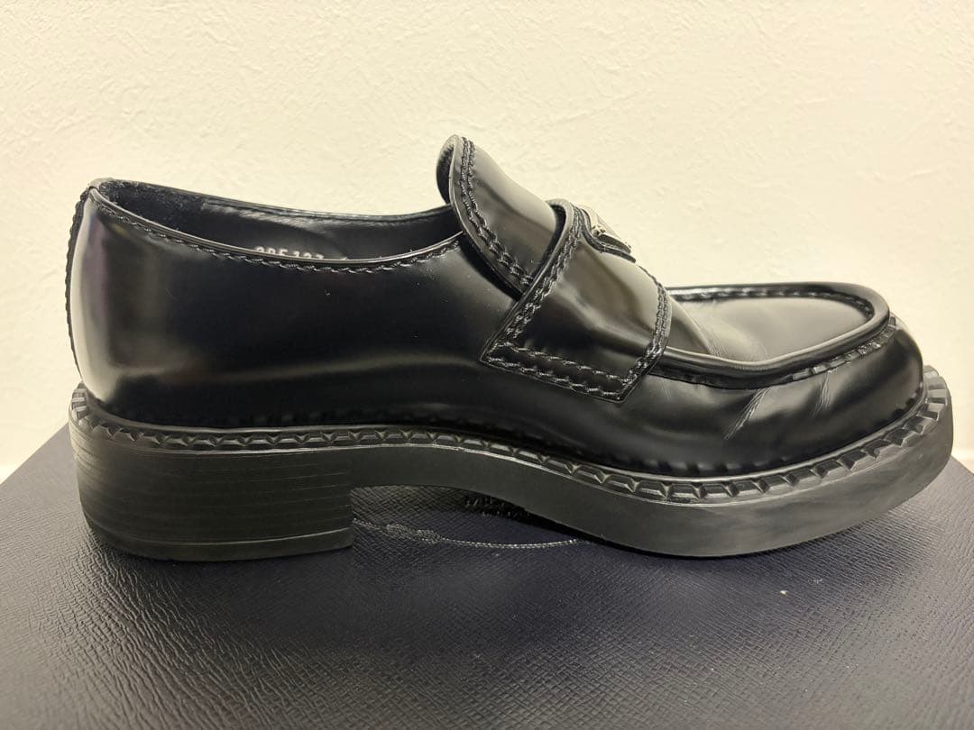 PRADA チョコレートブラッシュドレザーローファー　サイズ UK6 1/2