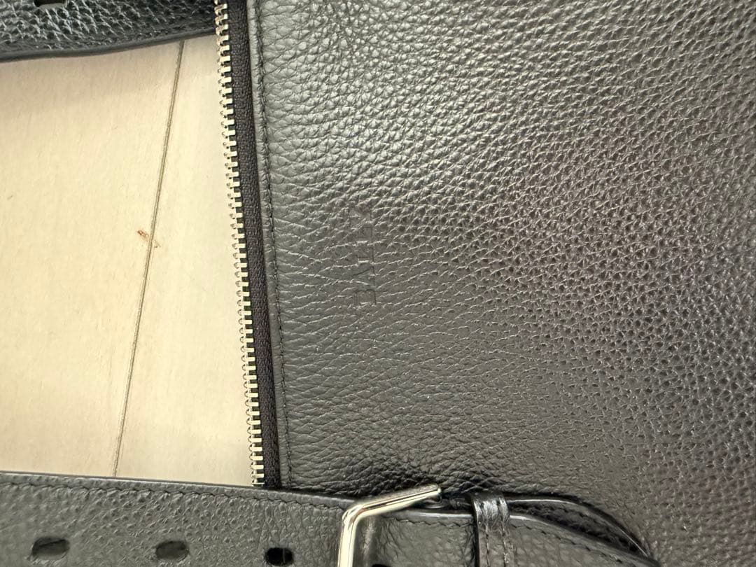 バリー　黒レザートートバッグ