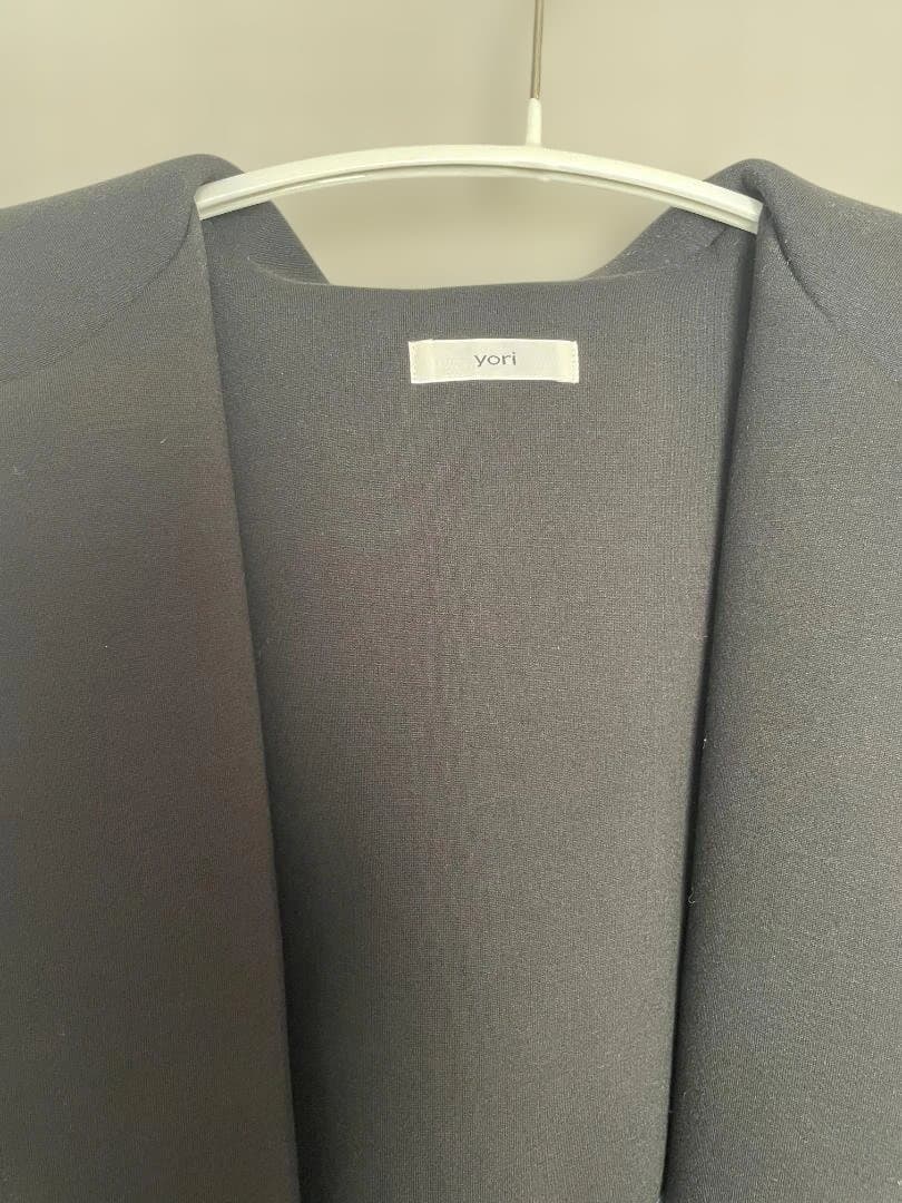 【美品】 yori ヨリ ボンディングロングジレ 1回使用のみ