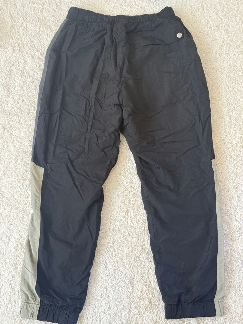 常田大希着用 adidas アディダス トラックパンツ