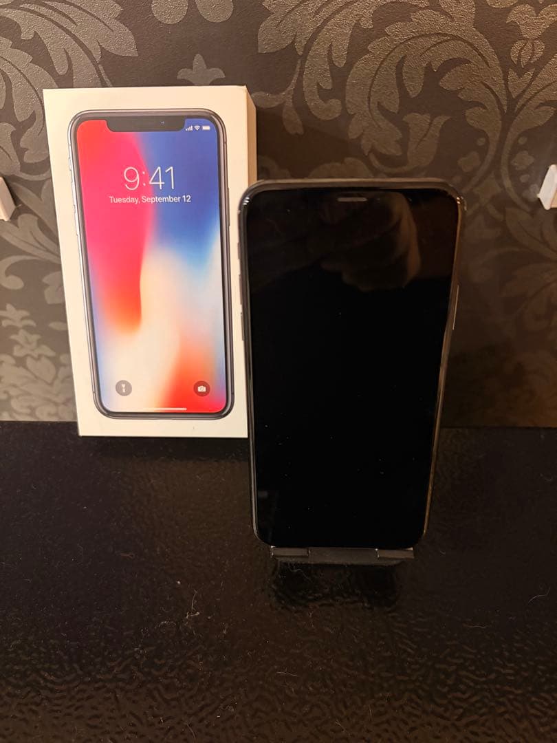 Apple iPhone X スペースグレー 本体 中古美品