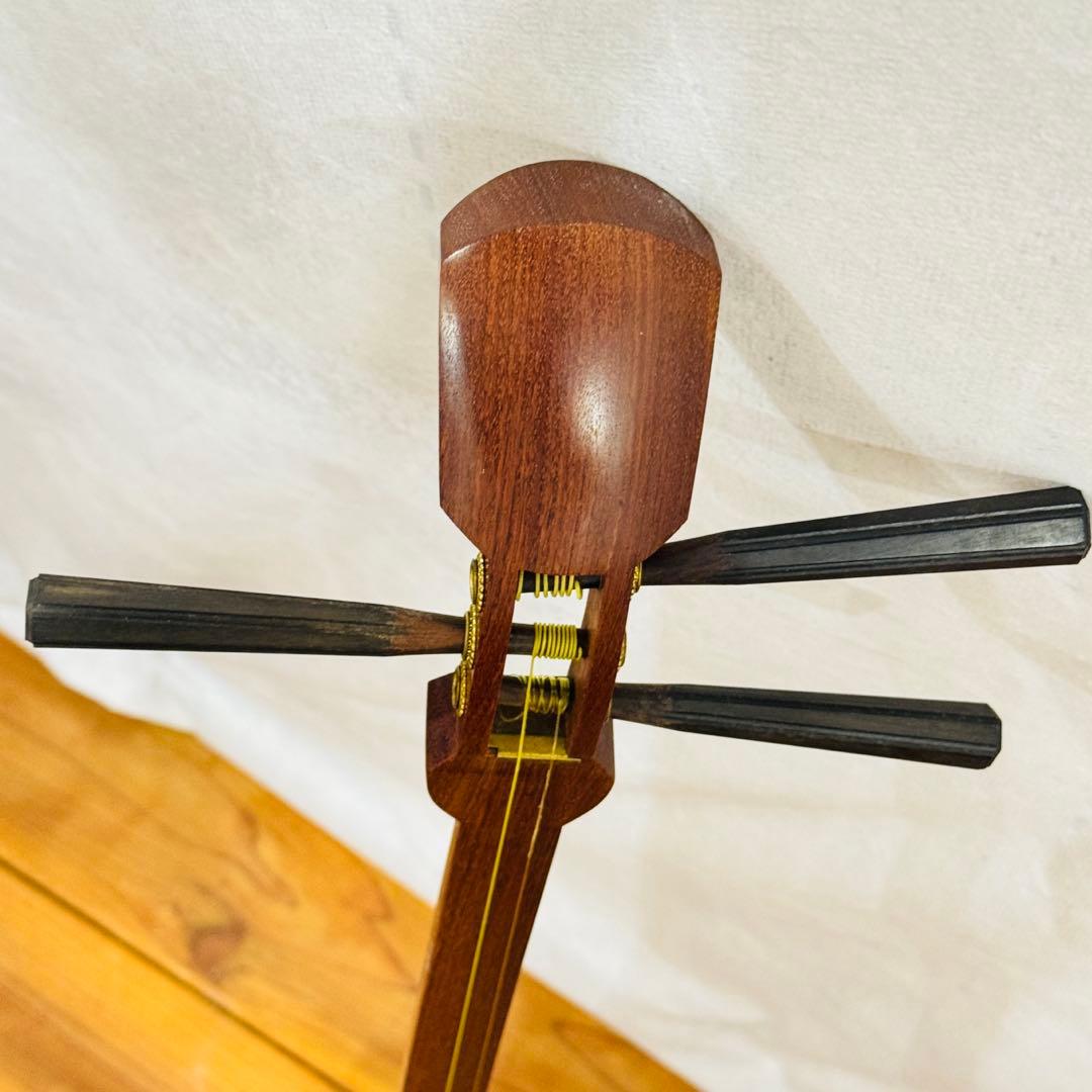 高級 三味線 中棹 紅木 丸打ち胴 ケース付き