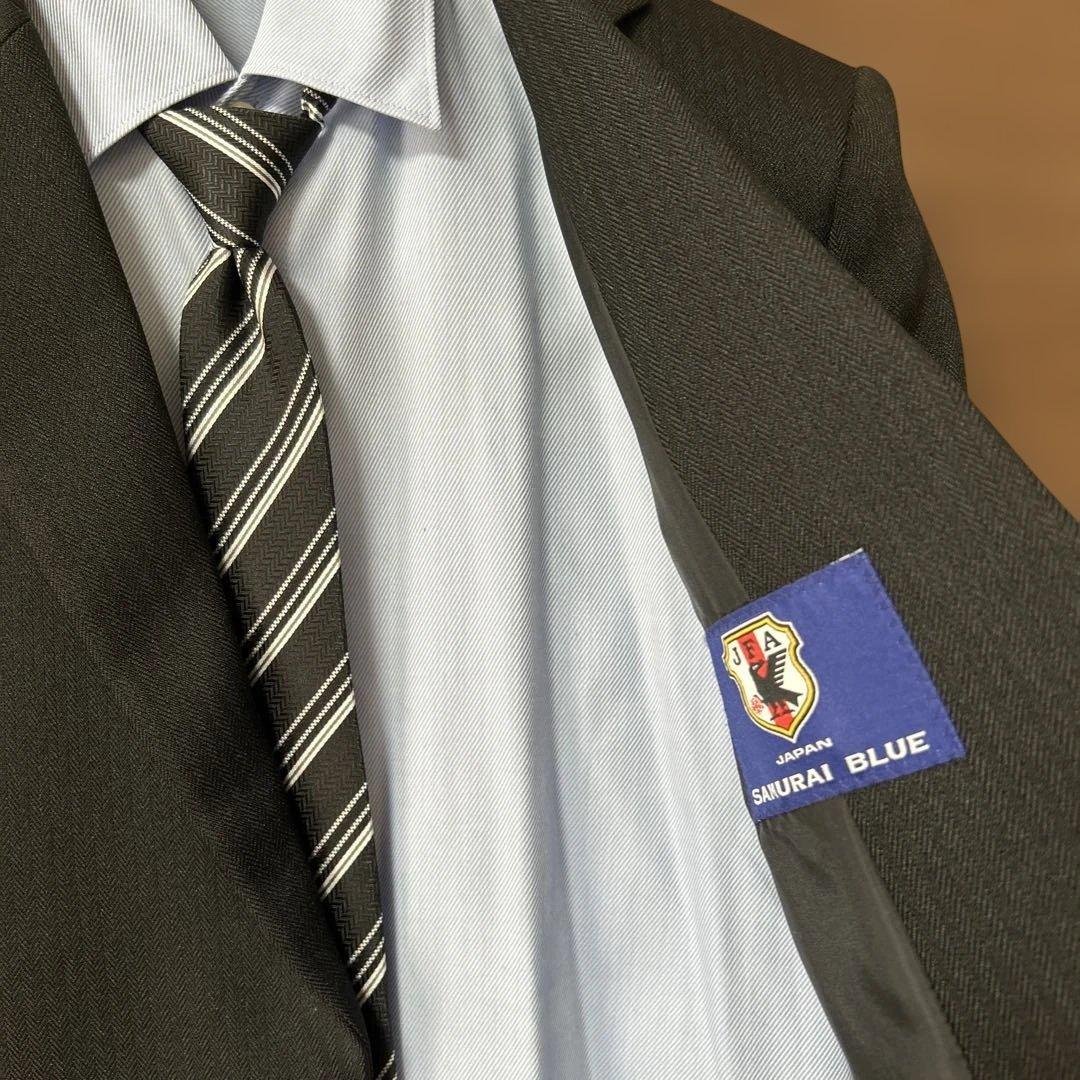 美品　JFA サムライブルー　スーツ　SAMURAI BLUE 160B　卒業式
