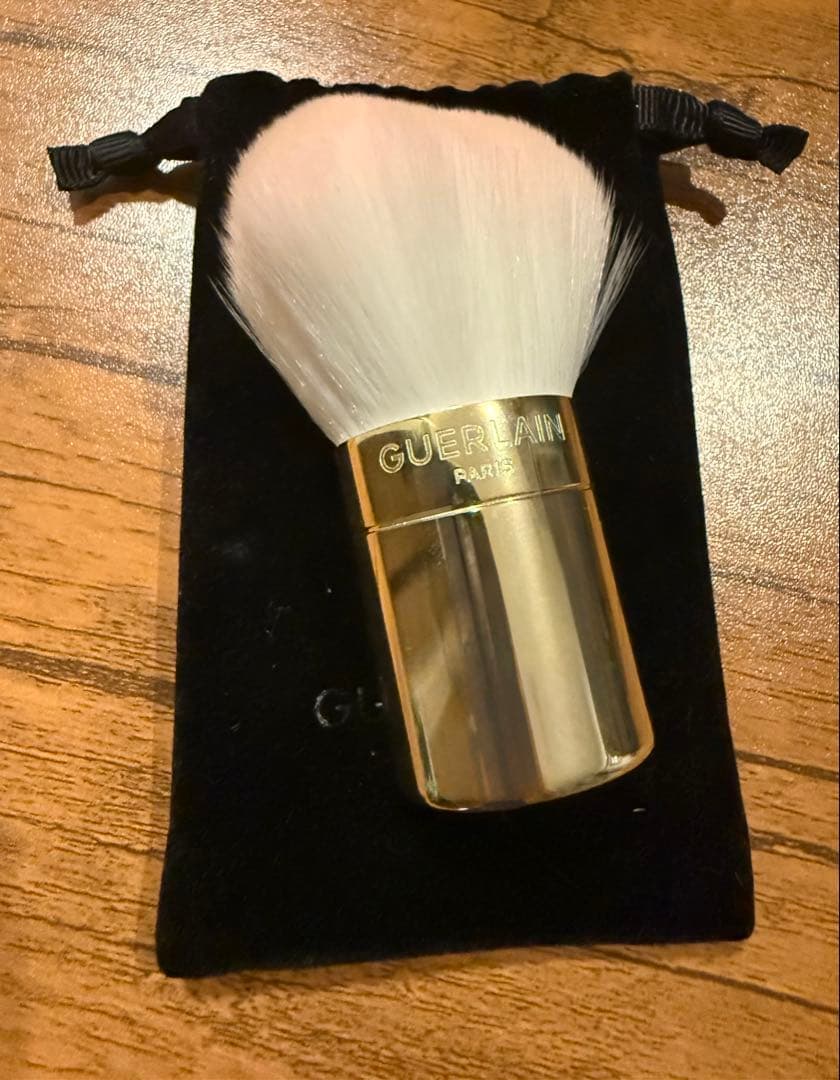 Guerlain ゲラン　メテオリットビーユ02 ブラシポーチセット新品未使用