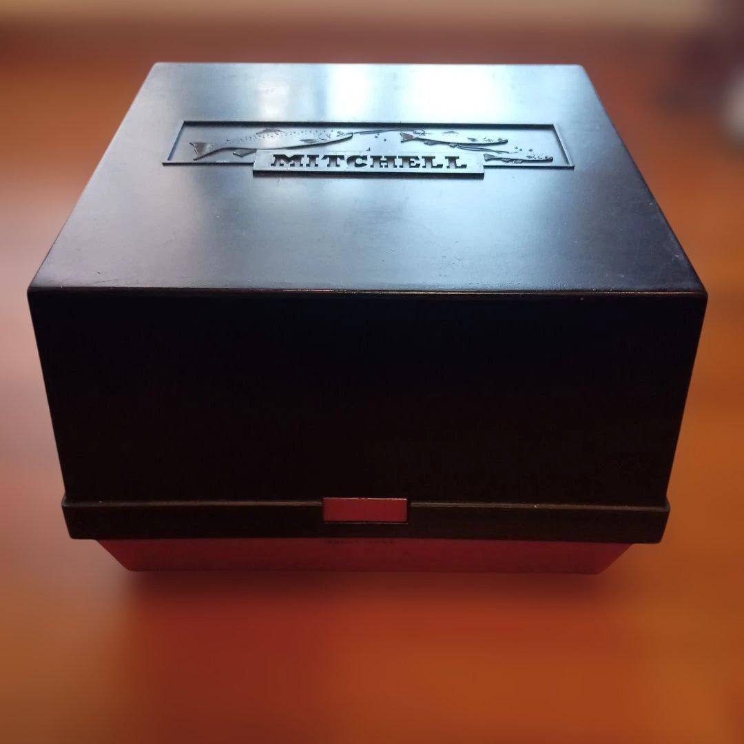 未使用品 ミッチェル308 スピニングリールプリンスロゴ　希少モデル