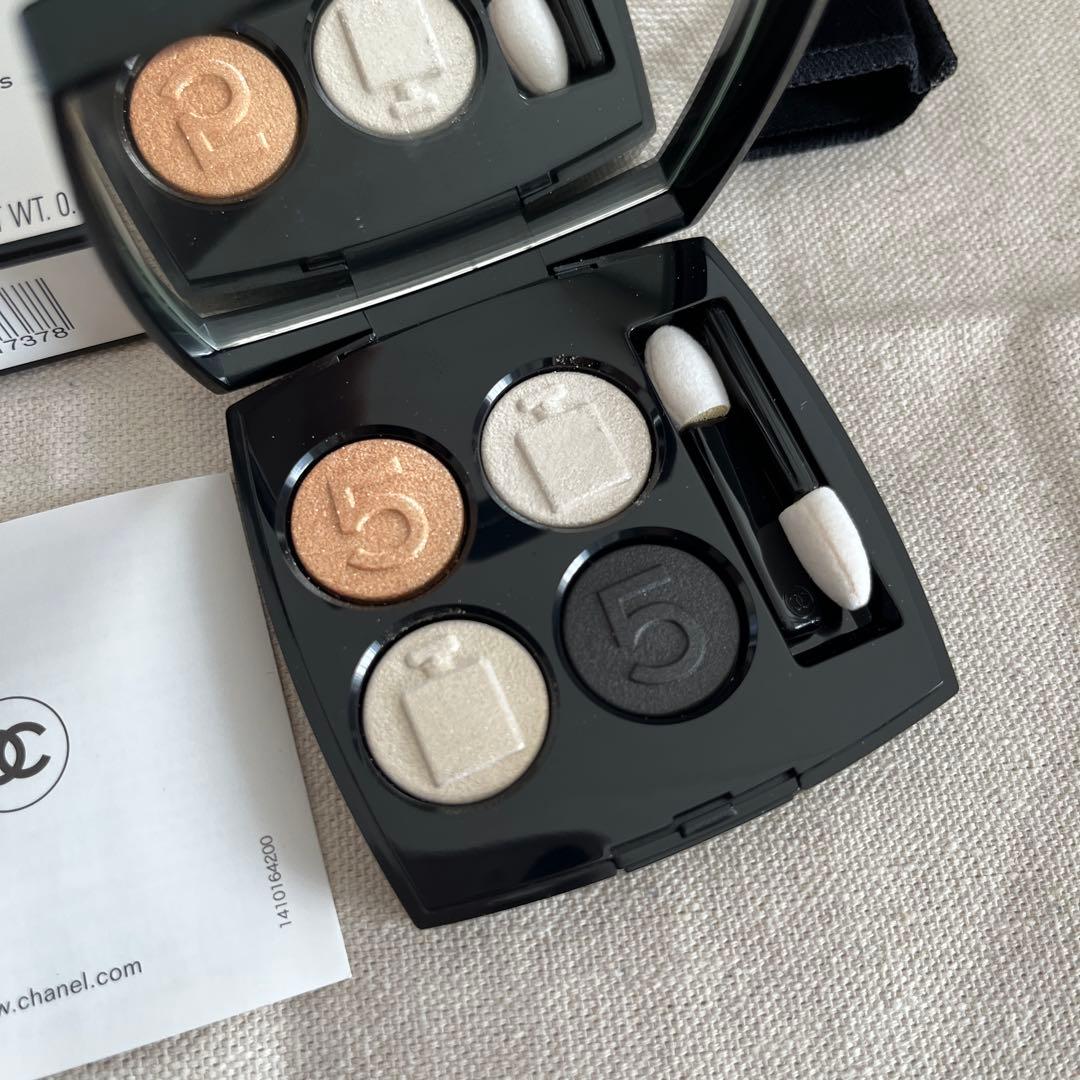 シャネル　レ　キャトル　オンブル　No5